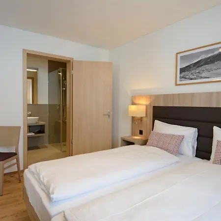 Apartment Pradas Brigels.8